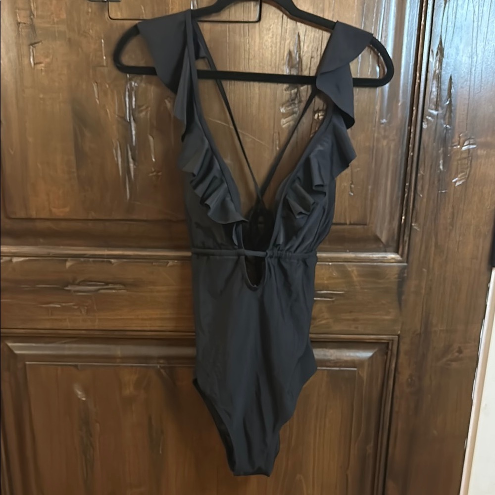 Cupshe Black Ruffled One Piece Swimsuit